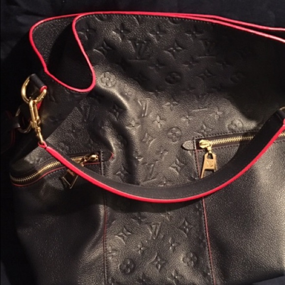 Louis Vuitton Melie Bag